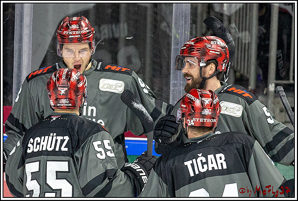 DEL; Koelner Haie - Fischtown Pinguins Bremerhaven, 06.01.2019